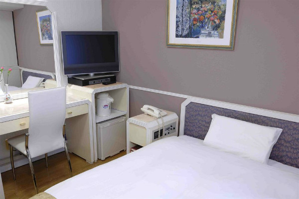 http://img03.jpyoo.com/Hotel/2015/7/7/p19pjtjpgd1kn1bq31bnrmaj9md2u.jpg