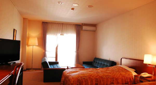 http://img03.jpyoo.com/Hotel/2016/1/22/p1a9jvfddf1q8u1k911usos3bb9pa.jpg