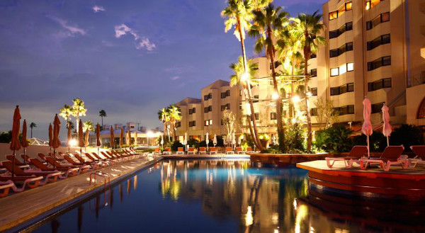 http://img03.jpyoo.com/Hotel/2017/1/14/p1b6dhhodih87sfs1da21j014goi.jpg